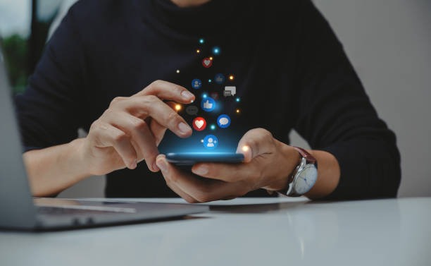 Why Posting at Peak Times Boosts Instagram Likes